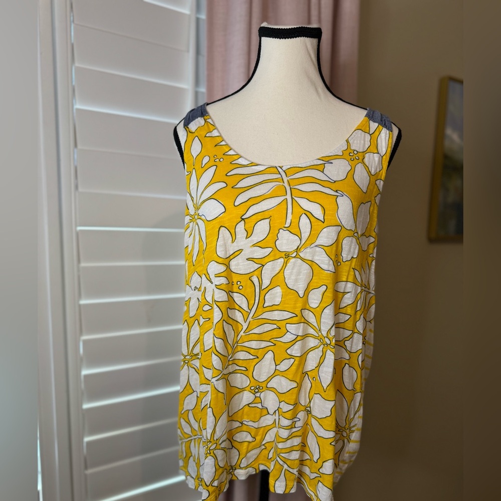 Caslon racerback tee size XL in contrasting stripe, floral and denim fabric